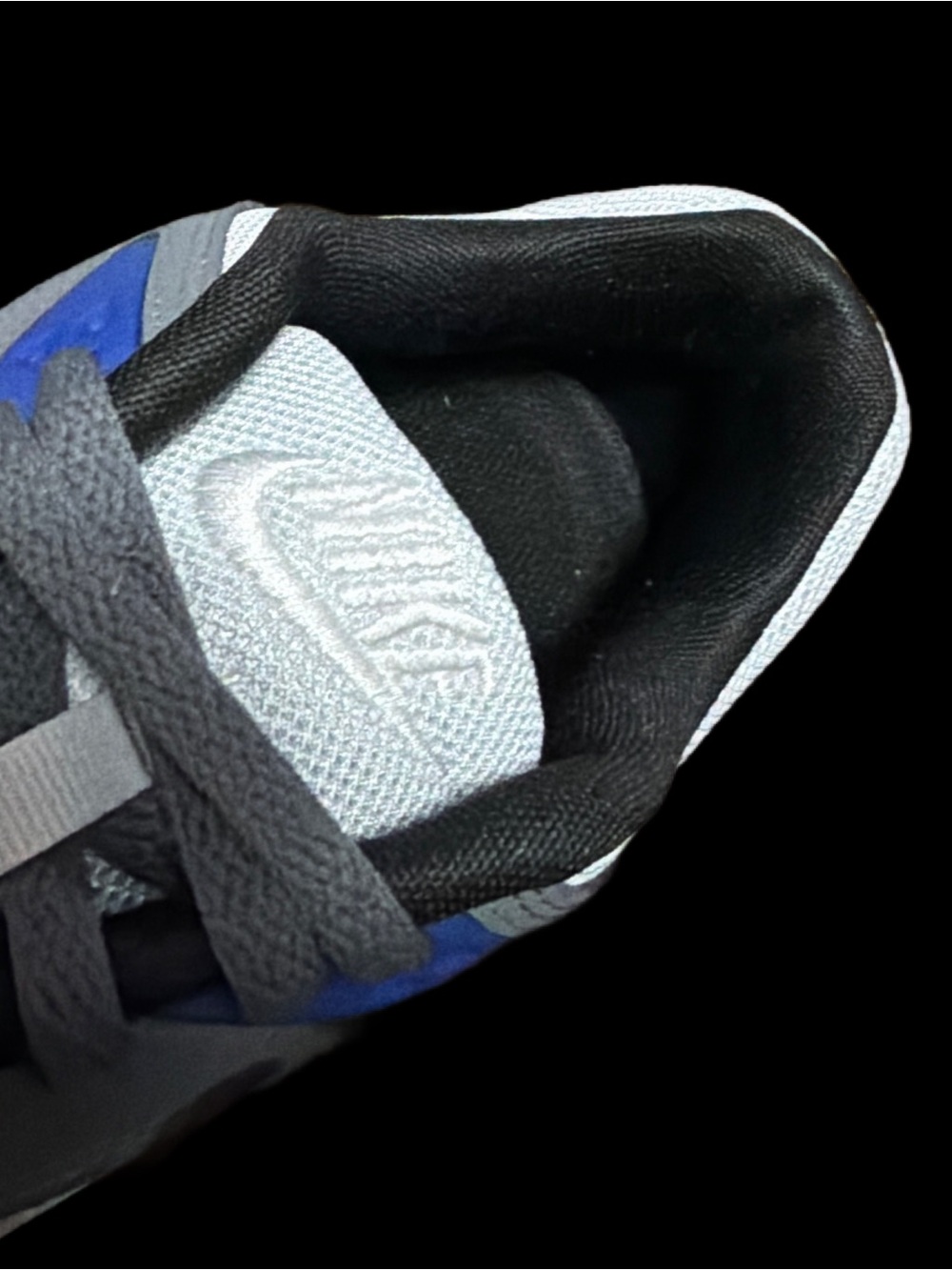 Nike AIR CORRELATE Grey, Black & Blue Sneakers Men’s size 11 EUC - Picture 10 of 12